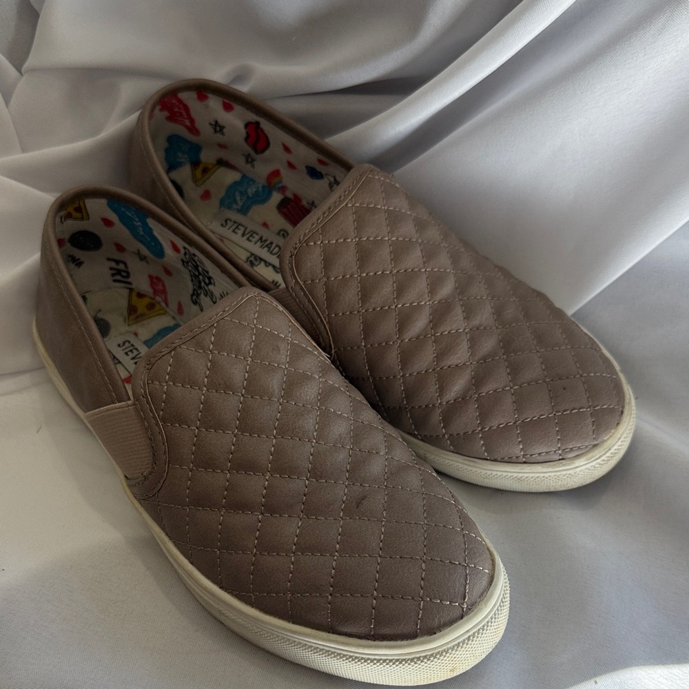 Steve Madden Kids Quilted Slip-On Loafers - Tan